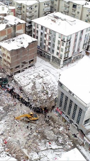 الدنيا فانية لا تساوي شيئا #زلزالتركيا #تركيا #زلزال #زلزالسوريا #زلزالتركياوسوريا #زلزالتركيااليوم2023 #زلزالتركياالان #زلزالتركيااليوم #زلزاليضربترك