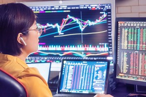 Should I Be Trading in My Retirement Accounts?