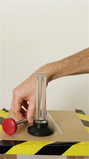 Why helium gets hot 🔥 #gas #chemistry #physics #pressure #experiment #science #reels | The Action Lab