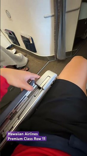 The first row of premium economy class on Hawaiian Airlines A330 in Row 11. Would recommend! #HA #Hi