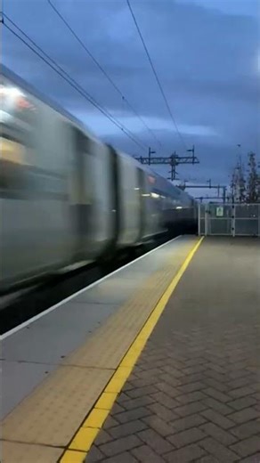 TPE BR class 802 azuma passing though Chorley train station with a 2 tone #transpennineexpress #uk