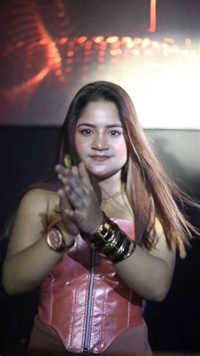 Club Aeries Skybar & Kitchen | Kolkata on Instagram: "Christmas Eve on the rooftop, lights up and spirits high at Aeries. From cosy carols to late-night grooves, make it a festive night to remember. 24th Dec | 8 PM Onwards #ChristmasEve #RooftopNight #KolkataNightlife #FestiveVibes #ClubAeries [ christmas eve kolkata, rooftop party kolkata, festive night, city views, live music kolkata, dance floor, table bookings, gariahat nightlife, best rooftop bar in kolkata, holiday plans, december events k