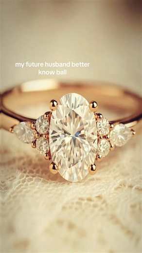 Cute Engagement Ring Ideas to Impress Your Future Husband