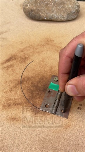 Perfect Circles Made Easy with a Hinge