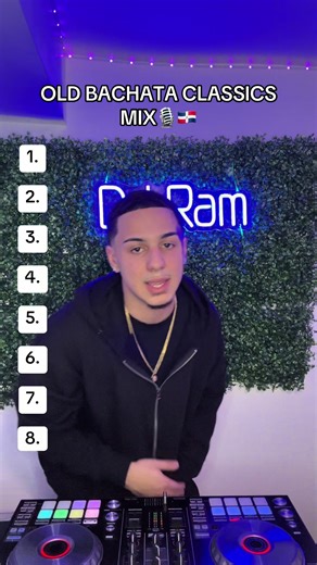Old Bachata Classics Mix🎙️🇩🇴I Remember Hearing All Of These Growing Up🙌🏽Comment Down Your Favorite From The List And What’s Missing From The List❤️🇩🇴#bachata#classics#clasico#foryou#dj