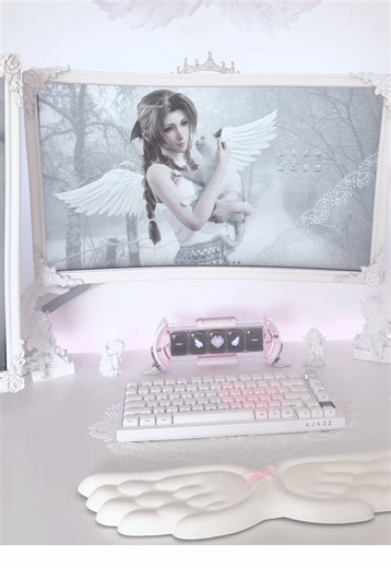 Stylish Desk Setup Inspired by Tisha