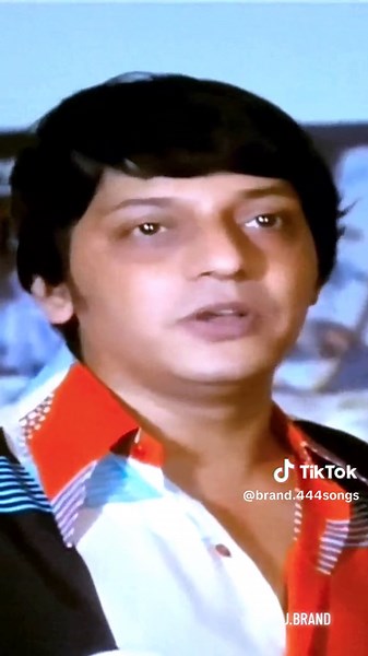 Song: Aanewala pal janewala hai Movie/album: Gol Maal 1979 Singers: Kishore Kumar Song Lyricists: Gulzar (Sampooran Singh Kalra) Music Composer: Rahul Dev Burman Music Director: Rahul Dev Burman Starring: Amol Palekar, Bindiya Goswami, Deven Verma, Shubha Khote, Dina Pathak, Manju Singh, Utpal Dutt #bollywoodsong #kishorekumar #gulzar #rdburman #viralvideo