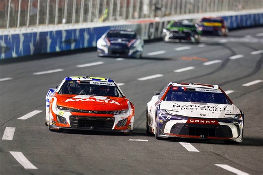 New record for the fastest pit stop in NASCAR history (Video) - Racing News