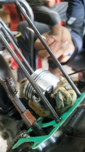 Hero Honda super Splendor piston ring setting