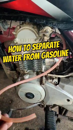 33 reactions · 7 comments | Simple hack | How to separate water from gasoline #howtoseparatewaterfromgasoline #simplehack #gasoline #GasolineTank #motorshop #mechanic #motorcycle #reelsfb #reels #reelstrending #reelsvideo #reelsviral | Paolo Angelo Palo | Facebook