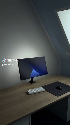 Best Minimalistic PC Setup Ideas for Your Workspace