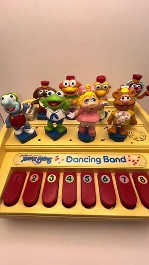 Muppet Babies Dancing Band Piano made by Illco in 1989 . . . #muppetbabies #muppetbabies80s #muppetbabieskeyboard #toysofthe80s #80snostalgiatoys #80snostalgic #80schildhood