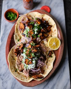 1.3K reactions · 65 shares | A dish that brings the comfort and the crunch, featuring our Harissa Paste, Hummus, and Sundried Tomato Pesto  Try this lamb shawarma with crispy aubergine! Recipe: https://pesto.co.za/2024/10/lamb-shawarma-with-crispy-air-fryer-aubergine/ | Pesto Princess | Facebook
