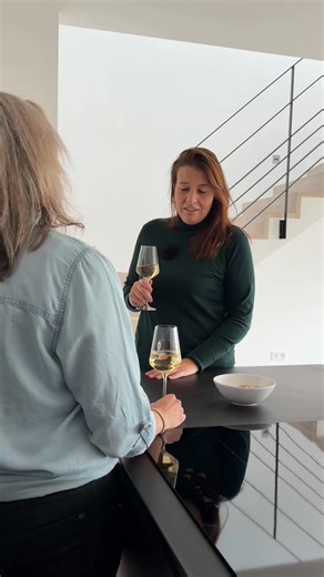 17K views · 46 reactions | Na Angrybeards seženeš funkční kosmetiku pro muže倫 Ať už jseš vousáč nebo nevousáč, svoje si najdešParfémy, antiperspiranty, oleje na vousy, šampony a spousty dalších funkčních produktů. Navíc garantujem spokojenost - nesedne ti produkt? Vracíme prašule bez keců | Angry Beards | Facebook