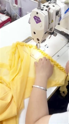 Amazing Ruffle Join to Scarf by SNLS #ruffles #scarf #snls