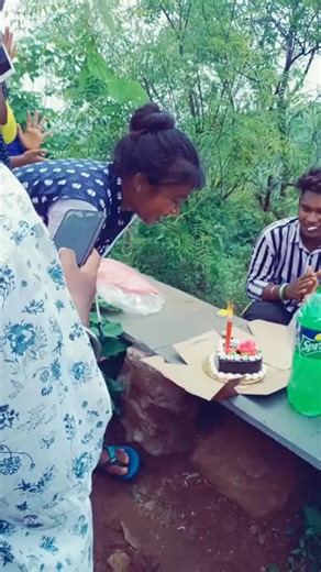 happy birthday 🎂 jaan #swagstepchallenge #tiktiok_india #rourkela @anishaxess92 😋😋😎😍😘😘😘😘😘😘😘😘