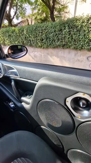 Exploring Modern Vehicle Interior Design Features