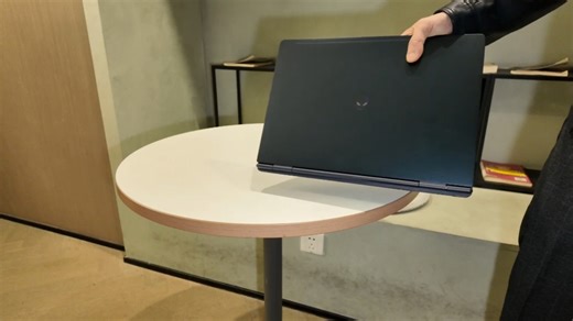 新款外星人alienware 16x星舰笔记本浅浅展示。
