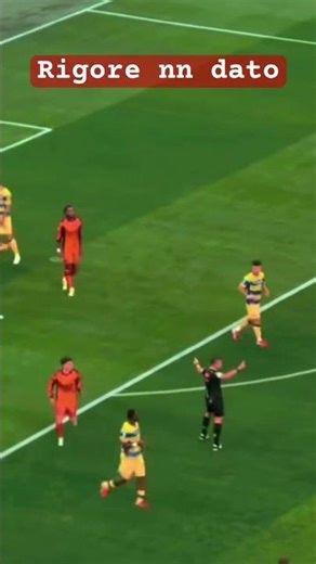 Il fallo su loftus cheek se nn prendi la palla è rigore 🙌 #seriea #stadiomilan