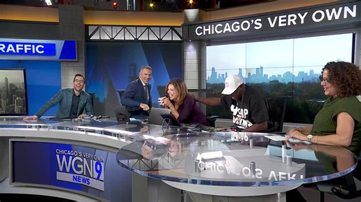 Hoop Dreams' Arthur Agee joins the WGN Morning News to celebrate the 30th anniversary of the film and Robin has a mini existential crisis. See the full interview here: https://shorturl.at/1EBcq Arthur G. Agee Jr. Kartemquin Films | WGN Morning News