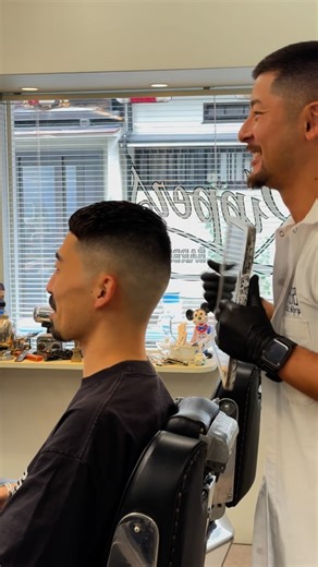 RIPPERS official on Instagram: "Style sample #リッパーズ #rippers #rippersosaka#大阪バーバー #大阪バーバーショップ #大阪barber #大阪barbershop #堀江バーバー #心斎橋バーバー #バーバー #barber#スキンフェード #スキンフェードカット #フェードカット #フェードスタイル #バーバースタイル #バーバーカット #パンチ#パンチパーマ#濡れパン#濡れパンフェード#緩パン#フェードパーマ#メンズパーマ#パーマ"