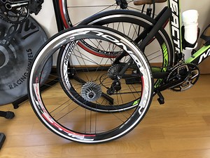 ロードバイクの後輪の外し方と取り付け方 MERIDA REACTO の場合