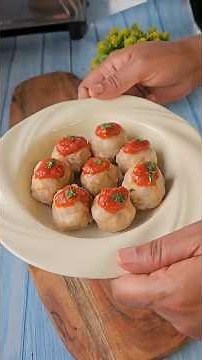 Viral Momo #shortvideo #viralvideo #food #funny #momo #streetfood #lazymomo #dumplings #cooking
