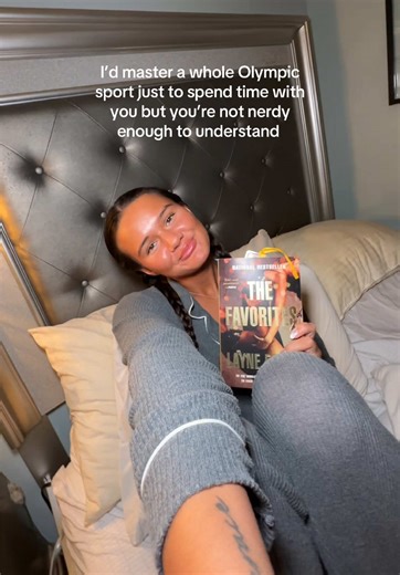 INSTANTLY HOOKED! The way I’ve been addicted to this book I’m flying through it but it’s also making me SO MAD haha⛸️🩵 #thefavorites #laynefargo #bookishhumor #figureskating #bestofbooktok