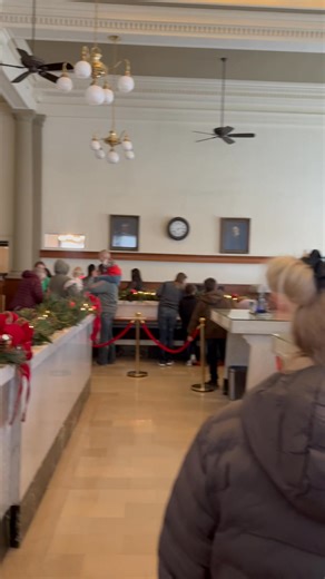 Pictures with Santa at Wood & Huston Bank going on now until 4:30! | Marshall, MO Chamber of Commerce