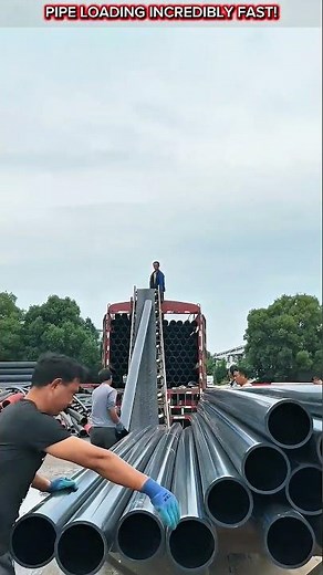 HDPE Pipe Loading Process Using Conveyor System.