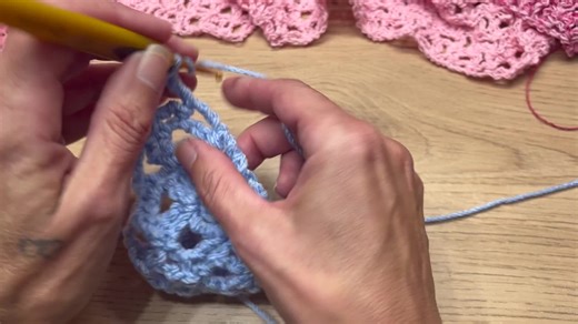 Tuto châle, chèche, écharpe au crochet spécial gaucher @AlextitiaTutoCrochet #05