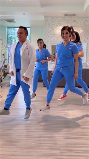 Can you finish my scale & polish please 😐 #Dentist #Dance #Teeth (TT//drsonrisas) | Olima Omega