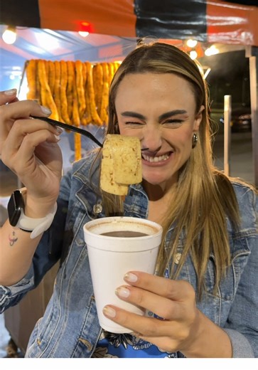 Carnita Callejera al Carbón con Chocolate y Quesito