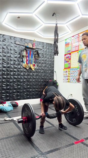 Mastering The Pull: Over Hand, Under Hand Workout! #shorts