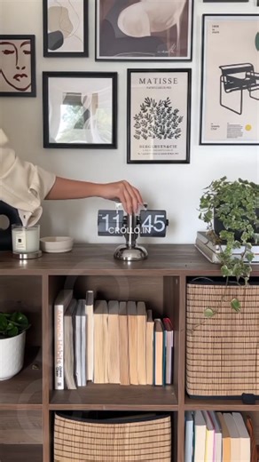Crollo In on Instagram: "Retro flip clocks. Share this reel with me to receive the link, Comment "Clock/Link" to get the link, or visit the bio. All links are available in my WhatsApp channel. Timeless vibes, modern touch ✨⏰ This Retro Flip Clock isn’t just a clock – it’s a statement piece for your desk or living room. ✅ Smooth flip motion ✅ Minimalist retro design ✅ Perfect for home & office styling Bring back the vintage charm 🖤 💬 Comment ‘Clock/Link’ to grab yours today. retro flip clock, v