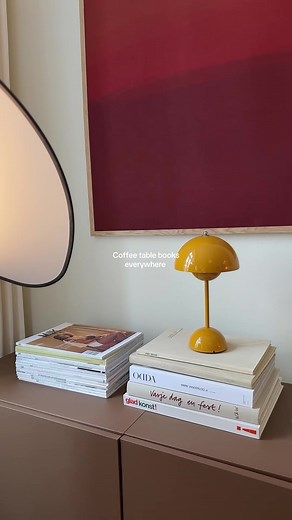 Stylish Interiors: Using Books and Magazines