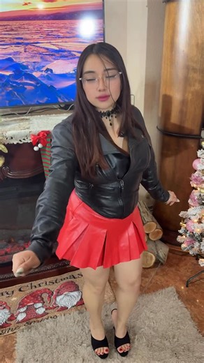 Alma karen | ☺️☺️ . . . . . . . #cute #kawaii #kawaiigirl #heels #highheels | Instagram