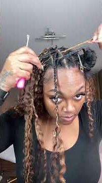 Changing my Hair Color 🙆🏽‍♀️ #miracleknots #feathercrochet #bohobraids