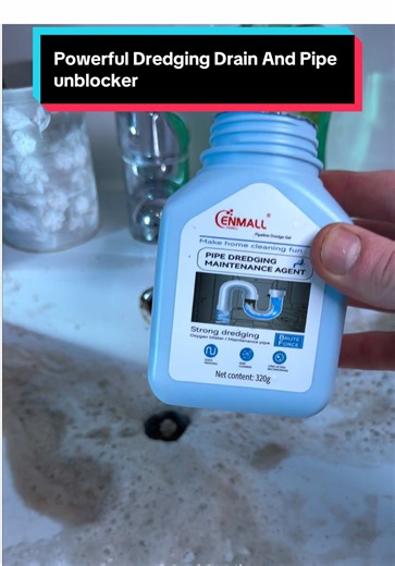 Powerful Drain Cleaner for Smelly Clogs
