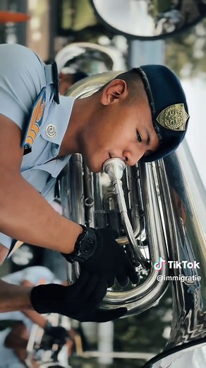 Upacara Bendera dan Latihan di Poltekpin