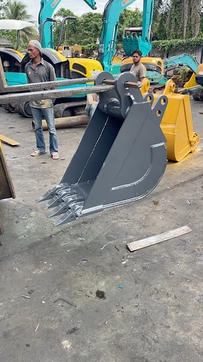 87K views · 562 reactions | CASE580 Super-K 18” bucket — compact bite, big digging power. #backhoe #case580 | Tong Lin Industry Sdn. Bhd. | Facebook