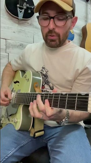 How to REALLY play Carl Perkins Guitar on Blue Suede Shoes! #rockabilly #briansetzer #carlperkins