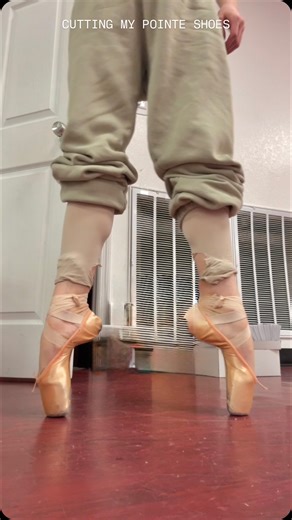 Mackenzie Davis | my shoes were too tight 😭 #pointeshoes #ballet #dance #ballerina #balletcore | Instagram