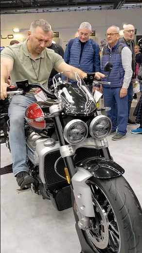 Triumph Rocket Testing at the Show 🚀🔥