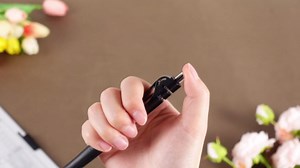 Aluminum Pilot Kneeboard Vfr Aviation Knee Boards Notepad Pilot Writing Board with Pen Holder and Elastic Strap for Pilots Writing Gifts(9.61 x 6.42 Inch,White)