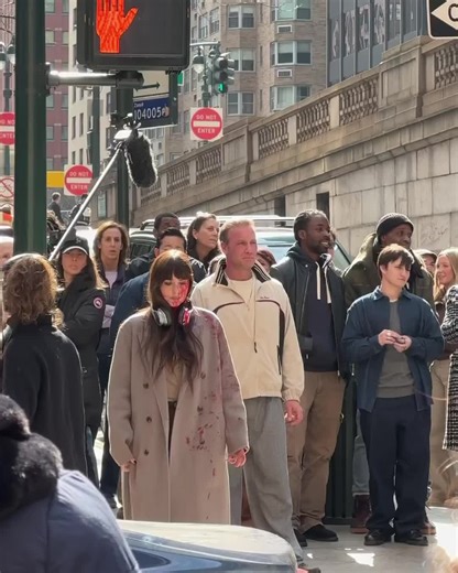 Dakota Johnson nos bastidores de ‘Verity’ em Nova Iorque
