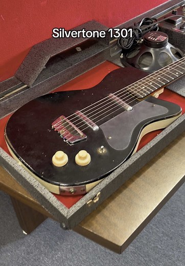 Silvertone 1303 Reissue: Upgrades That Enhance Sound