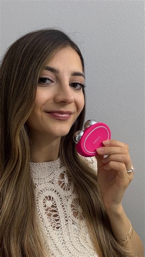 Ayda on Instagram: "Lift, tone, and glow with @foreo_official Bear 2! ✨🌟 This advanced microcurrent device is your ultimate at-home facial, combining cutting-edge technology with customizable intensity levels for a firmer, more radiant complexion. Who else is ready to take their skincare game to the next level? 💖 #foreo #foreopartner #skincareroutine #FOREOBear2 #LiftAndTone #SkincareTech #GlowUp #AtHomeFacial #ad #gift"