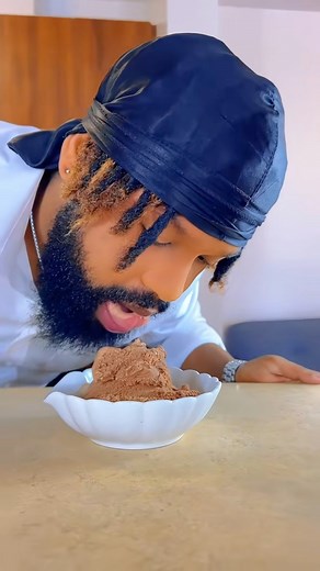 Ma recette de pizza 🍕 Ananas 🍍 🍾🍸facile à faire | Nay Mizik