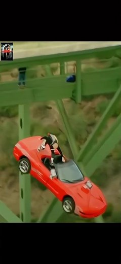 Vin Diesel destroying ferrari - Triple X